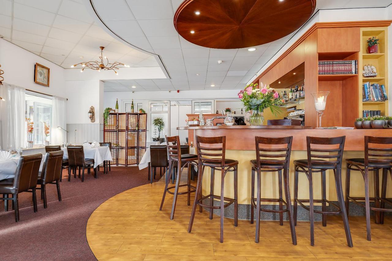 Oranje Hotel סיטארד מראה חיצוני תמונה